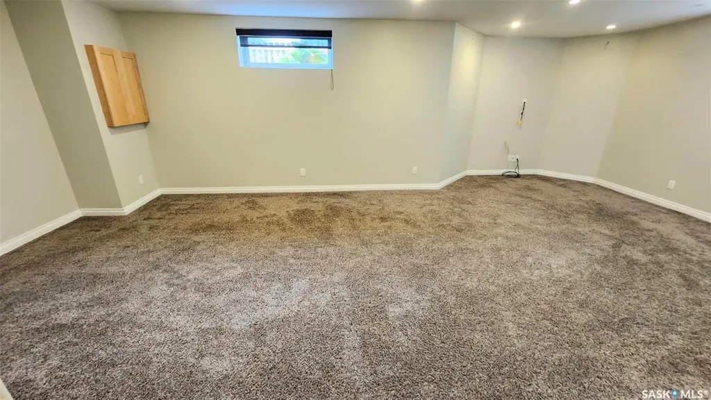 4806 Junor Place Regina SK S4X 0B6