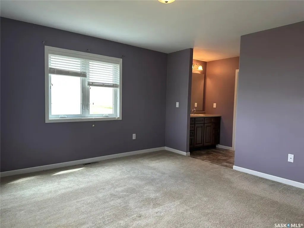 201 1st Street E Lomond Rm No. 37 SK S0C 0V0