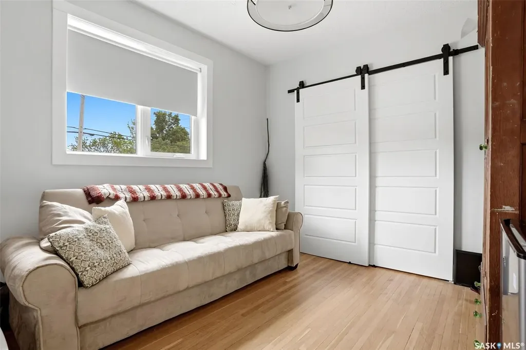 533 Broadway Avenue Regina SK S4N 1B9
