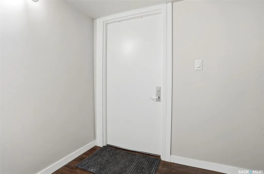 533 Broadway Avenue Regina SK S4N 1B9