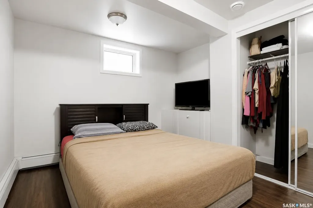 533 Broadway Avenue Regina SK S4N 1B9