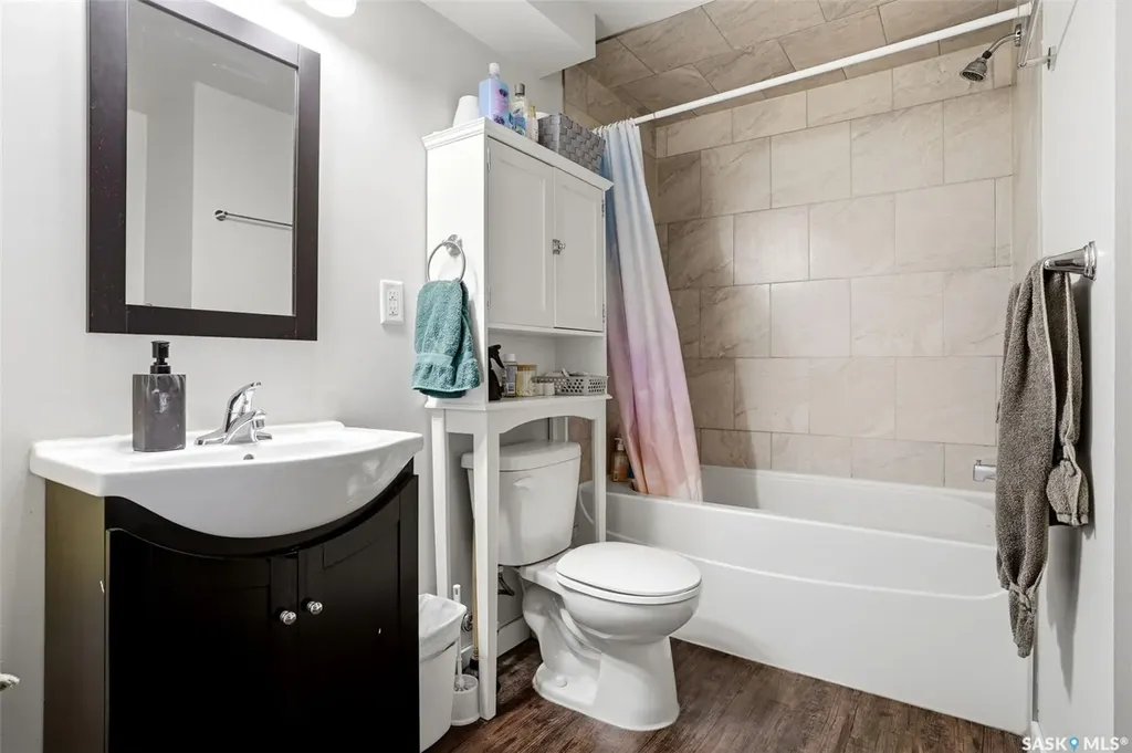 533 Broadway Avenue Regina SK S4N 1B9