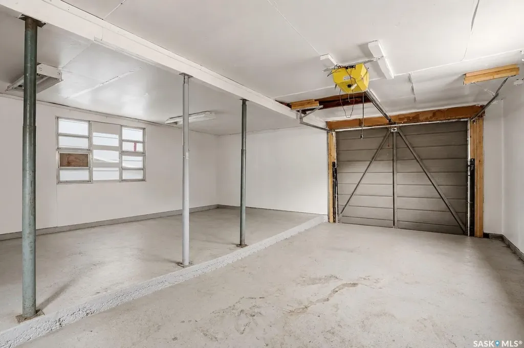 533 Broadway Avenue Regina SK S4N 1B9