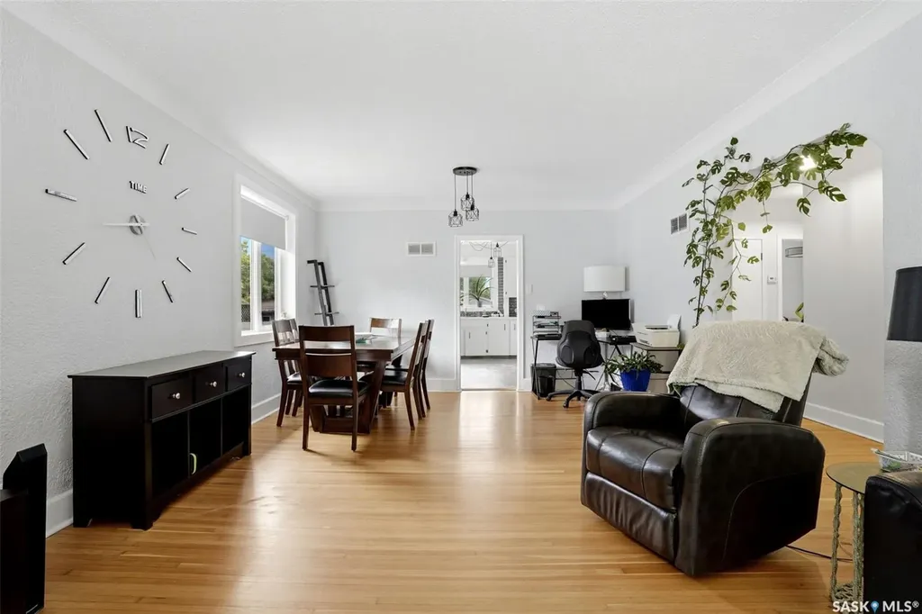 533 Broadway Avenue Regina SK S4N 1B9