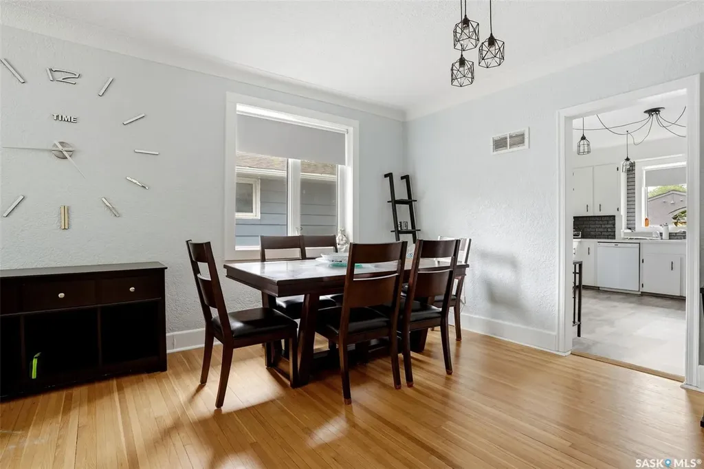 533 Broadway Avenue Regina SK S4N 1B9