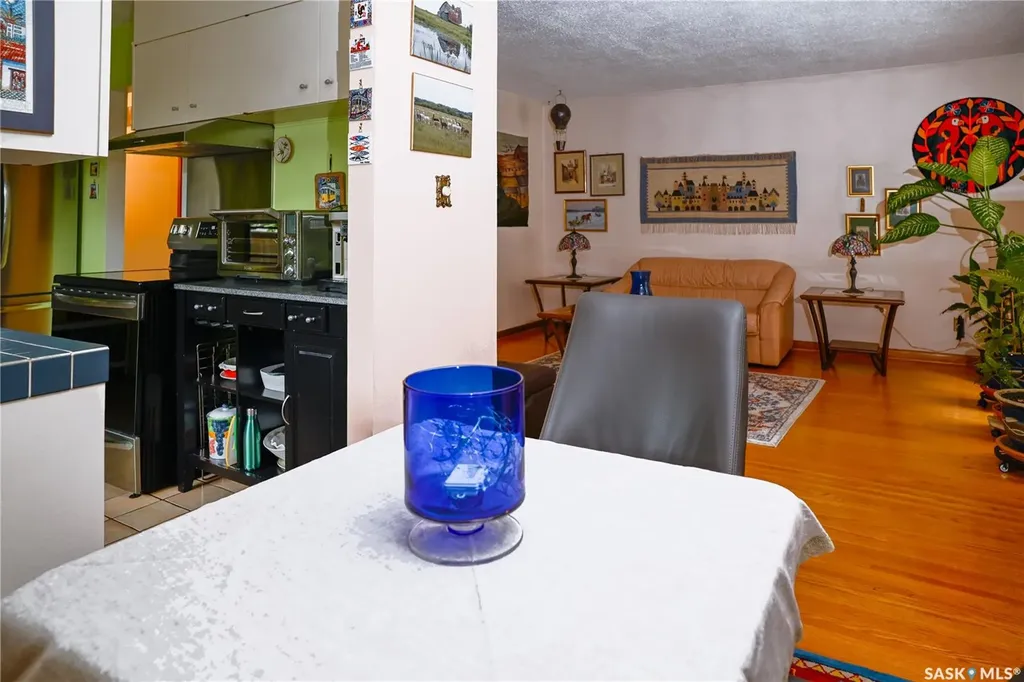 75 Richmond Crescent Saskatoon SK S7K 1A9