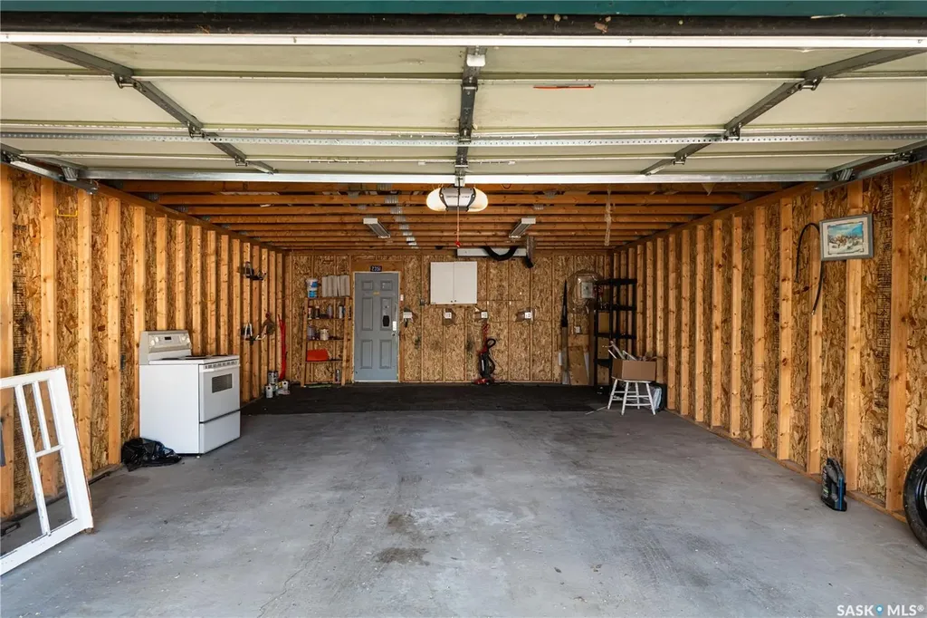 2351 Reynolds Street Regina SK S4N 3N6