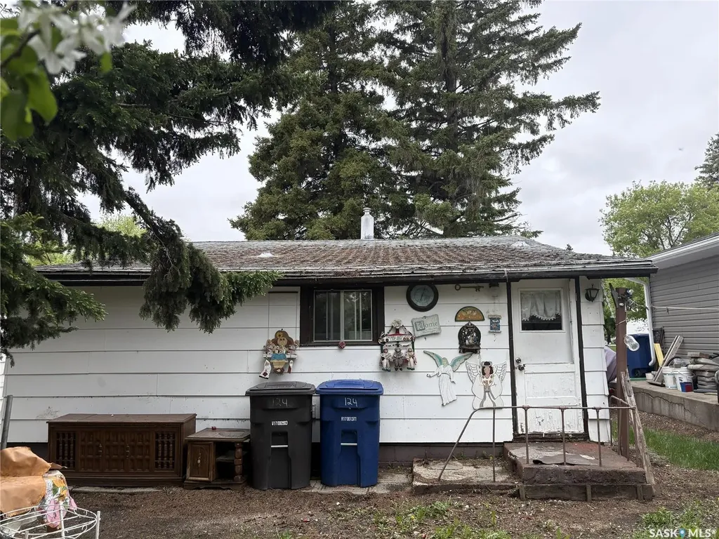 124 10th Street Humboldt SK S0K 2A0