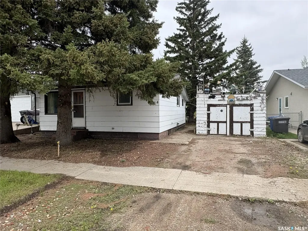 124 10th Street Humboldt SK S0K 2A0