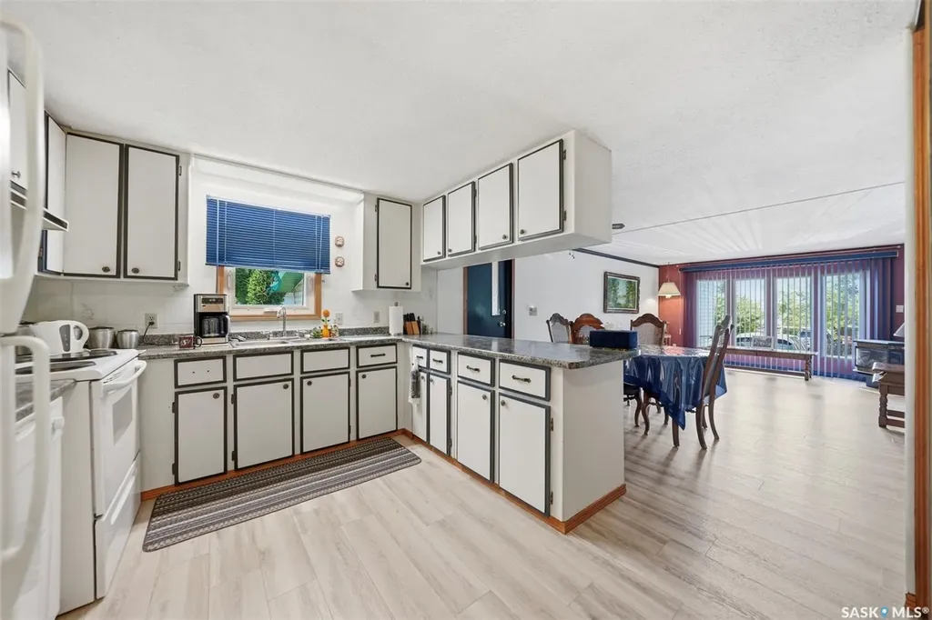 313 Cumming Avenue Manitou Beach SK S0K 4T1