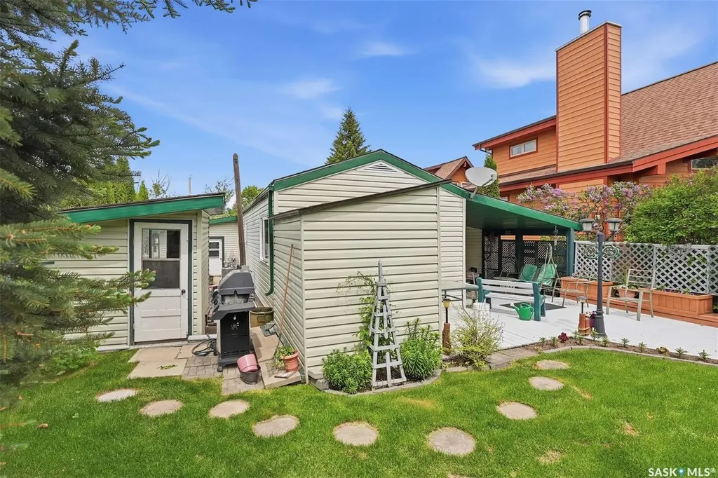 313 Cumming Avenue Manitou Beach SK S0K 4T1