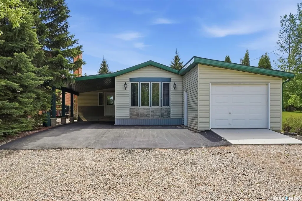 313 Cumming Avenue Manitou Beach SK S0K 4T1