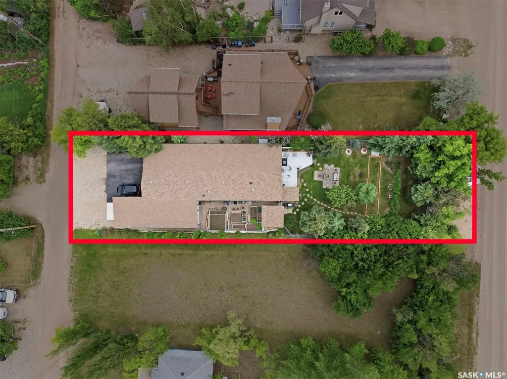 313 Cumming Avenue Manitou Beach SK S0K 4T1