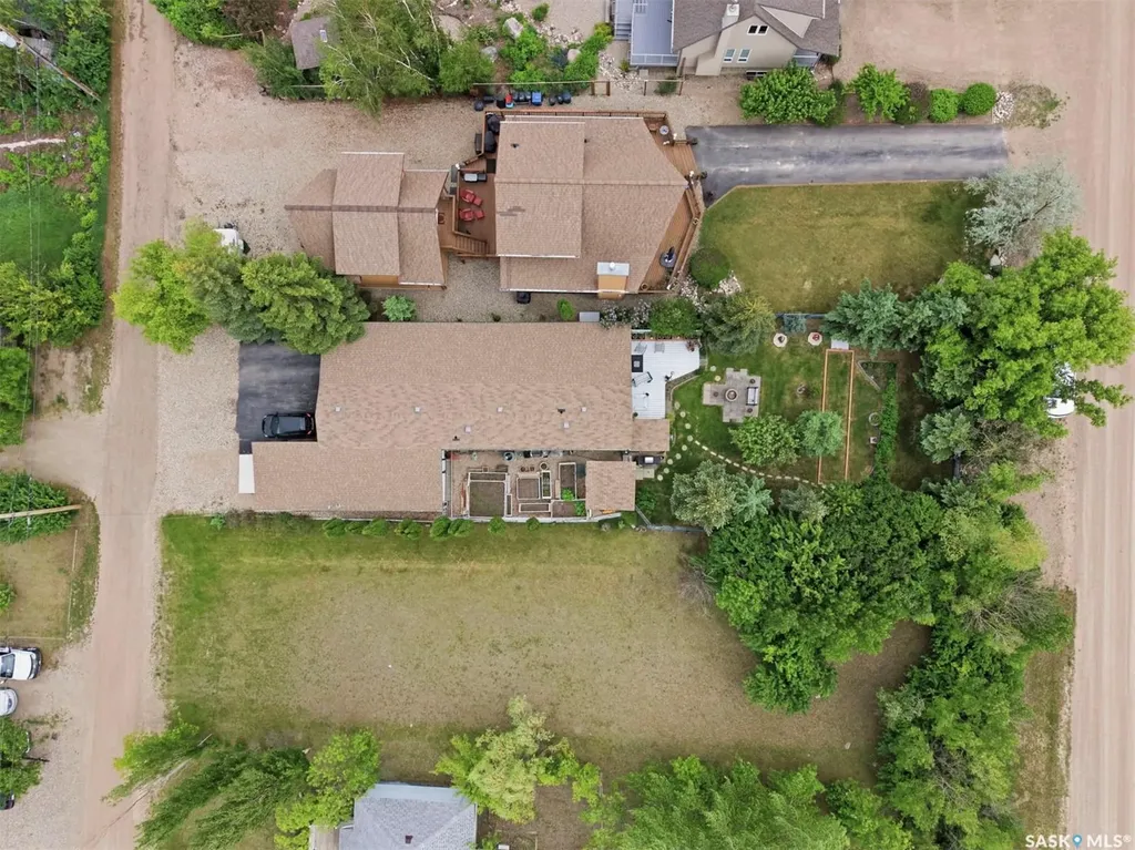 313 Cumming Avenue Manitou Beach SK S0K 4T1