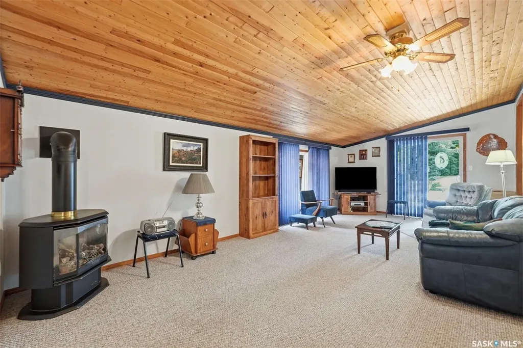 313 Cumming Avenue Manitou Beach SK S0K 4T1