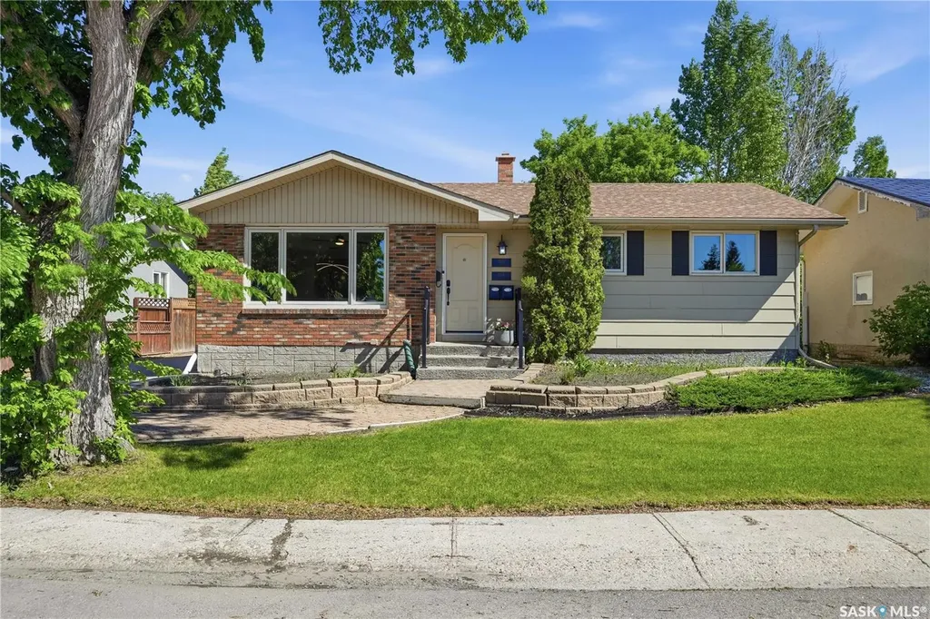 110 Laubach Crescent Regina SK S4S 6M3