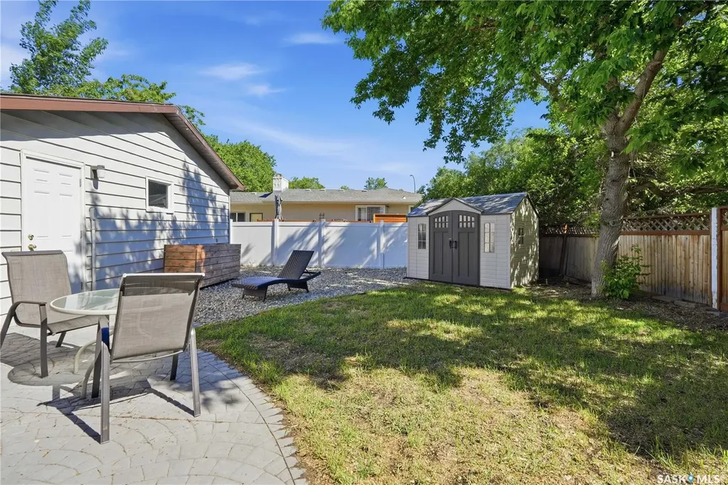 110 Laubach Crescent Regina SK S4S 6M3