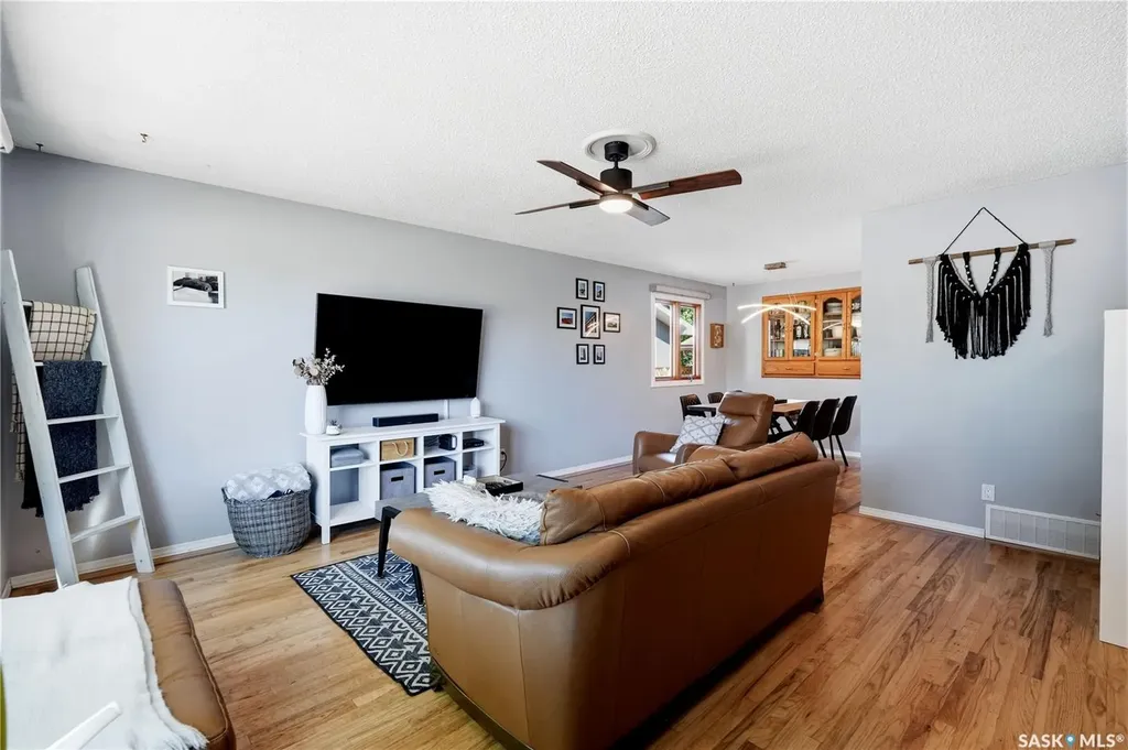 110 Laubach Crescent Regina SK S4S 6M3