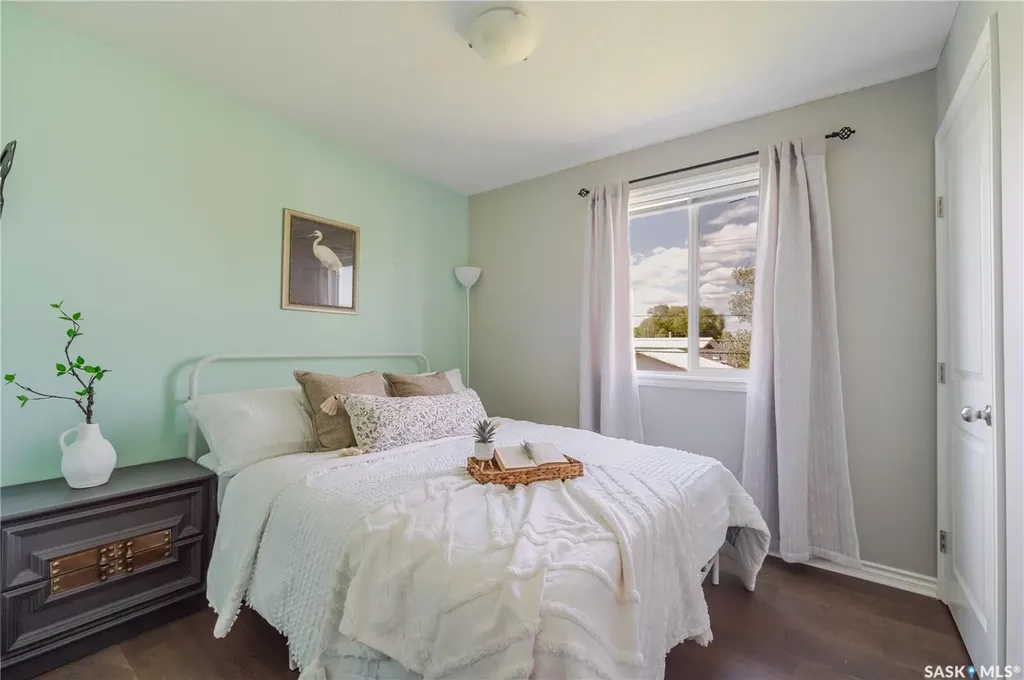 940 Bradley Street Moose Jaw SK S6H 3M4