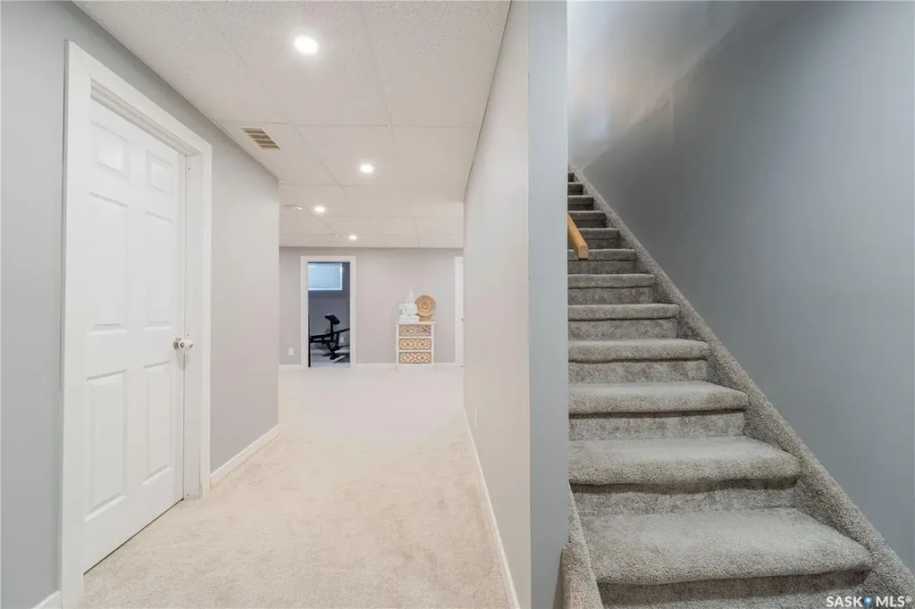 940 Bradley Street Moose Jaw SK S6H 3M4