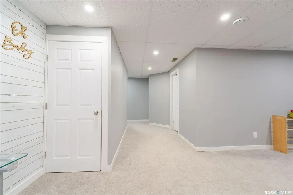940 Bradley Street Moose Jaw SK S6H 3M4