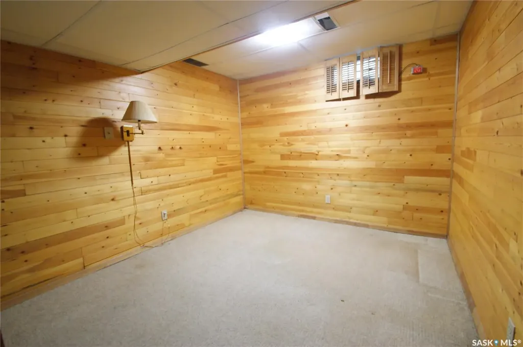 99 Assiniboine Drive Saskatoon SK S7K 4E7