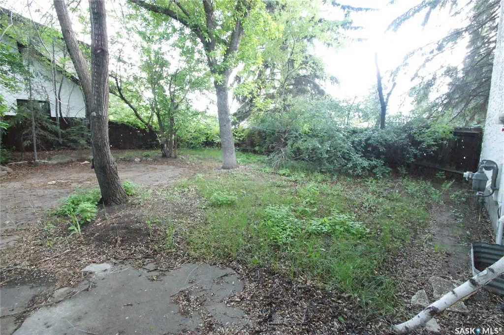 99 Assiniboine Drive Saskatoon SK S7K 4E7
