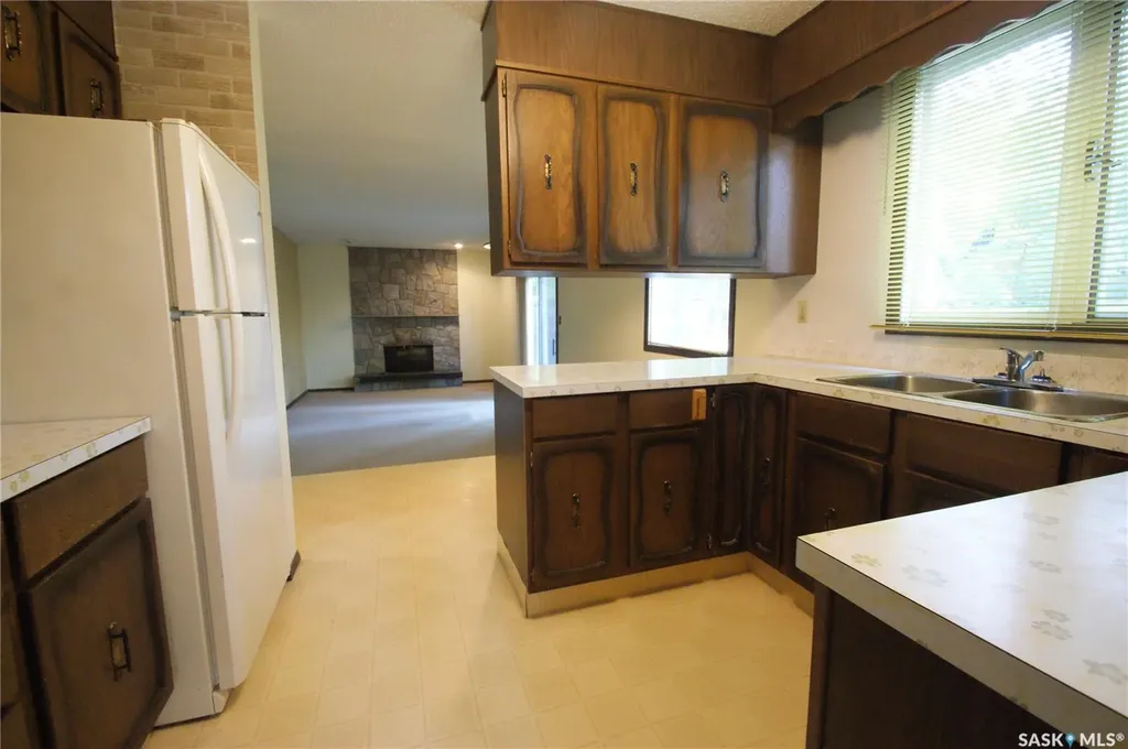 99 Assiniboine Drive Saskatoon SK S7K 4E7