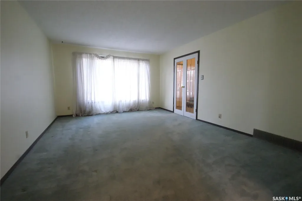 99 Assiniboine Drive Saskatoon SK S7K 4E7