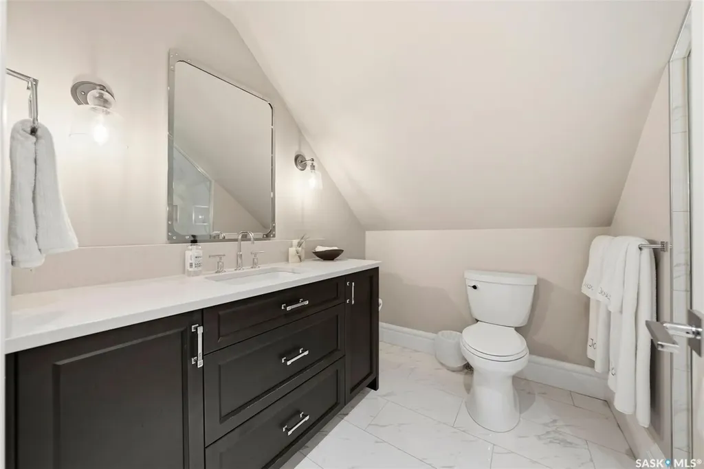 59 Briarvale Crescent Saskatoon SK S7V 0B2