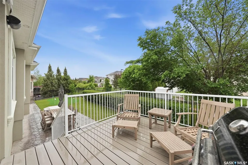59 Briarvale Crescent Saskatoon SK S7V 0B2