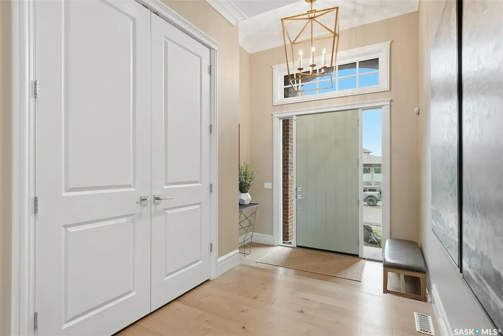 59 Briarvale Crescent Saskatoon SK S7V 0B2