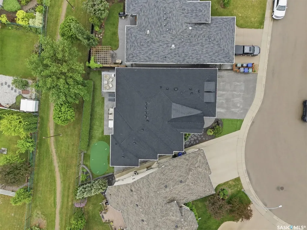 59 Briarvale Crescent Saskatoon SK S7V 0B2