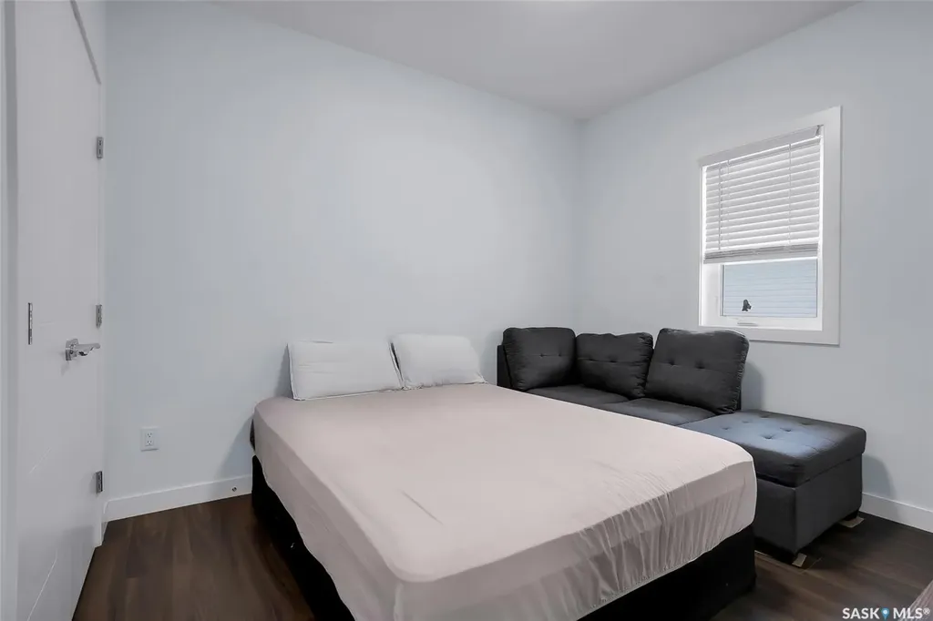 715 Bentley Manor Saskatoon SK S7L 6P2