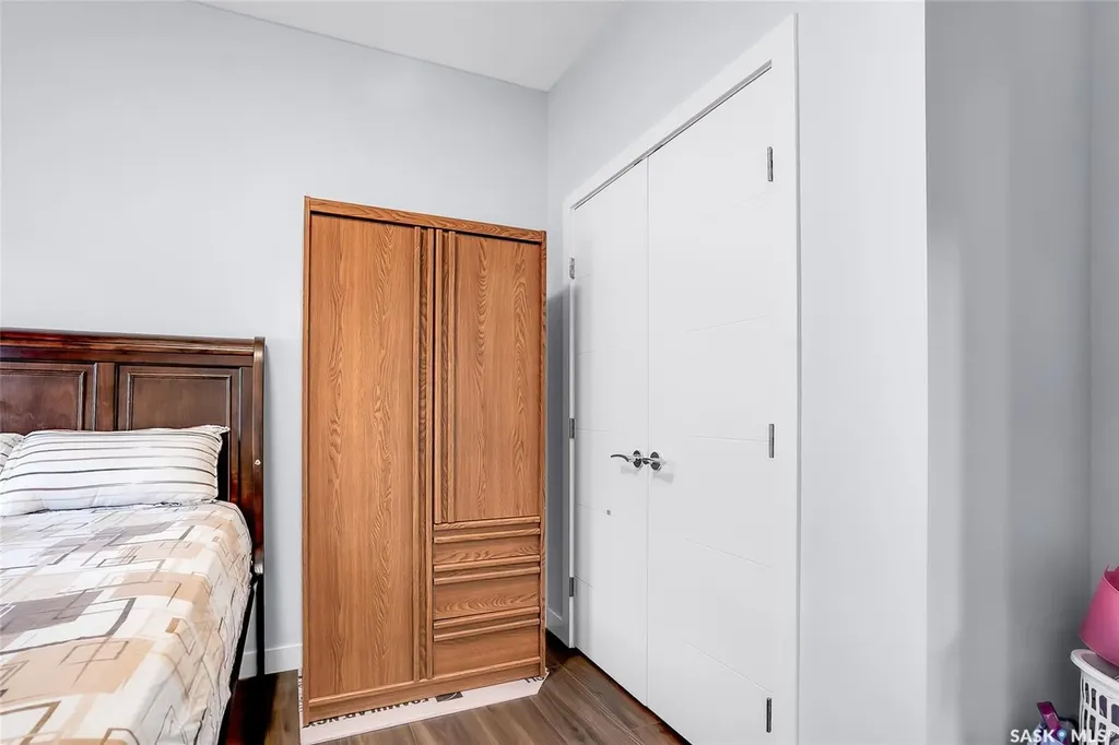 715 Bentley Manor Saskatoon SK S7L 6P2