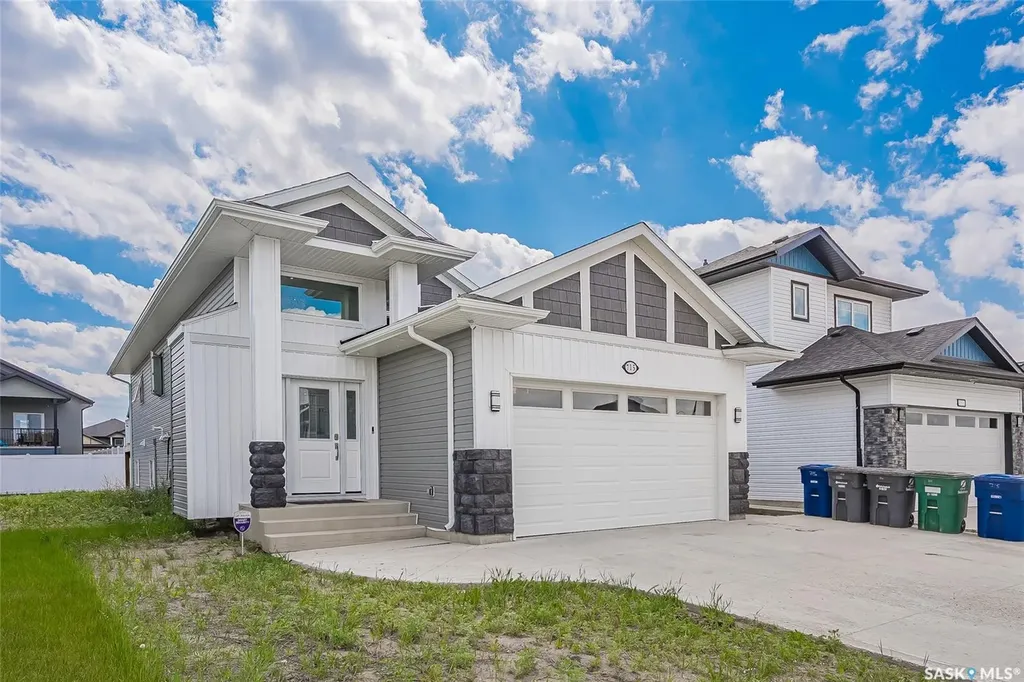 715 Bentley Manor Saskatoon SK S7L 6P2