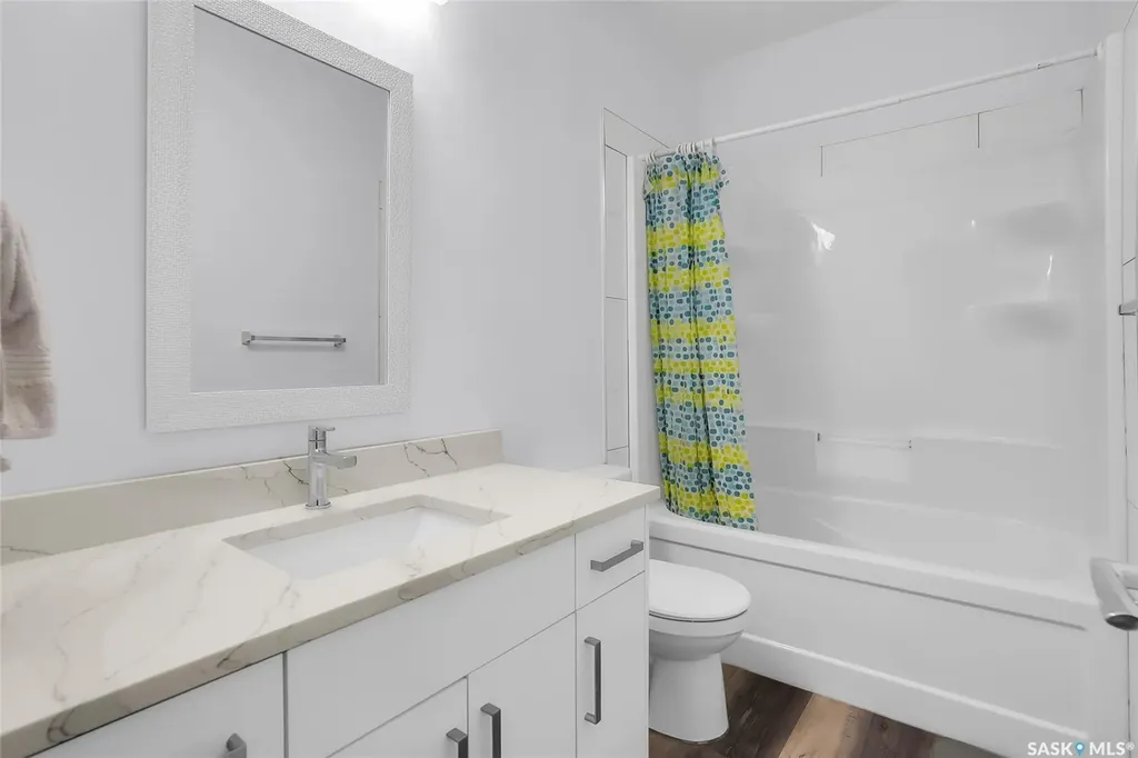 715 Bentley Manor Saskatoon SK S7L 6P2