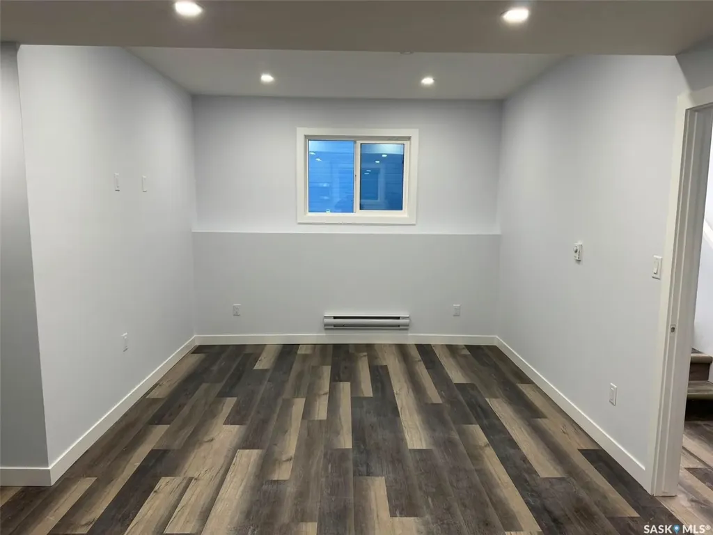 715 Bentley Manor Saskatoon SK S7L 6P2