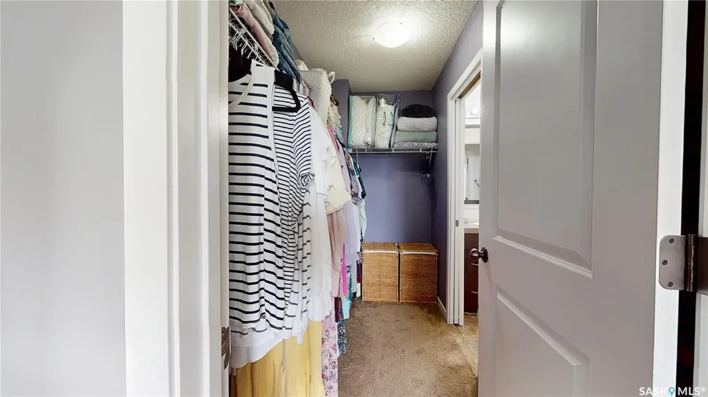 4533 Delhaye Way Regina SK S4W 0M2