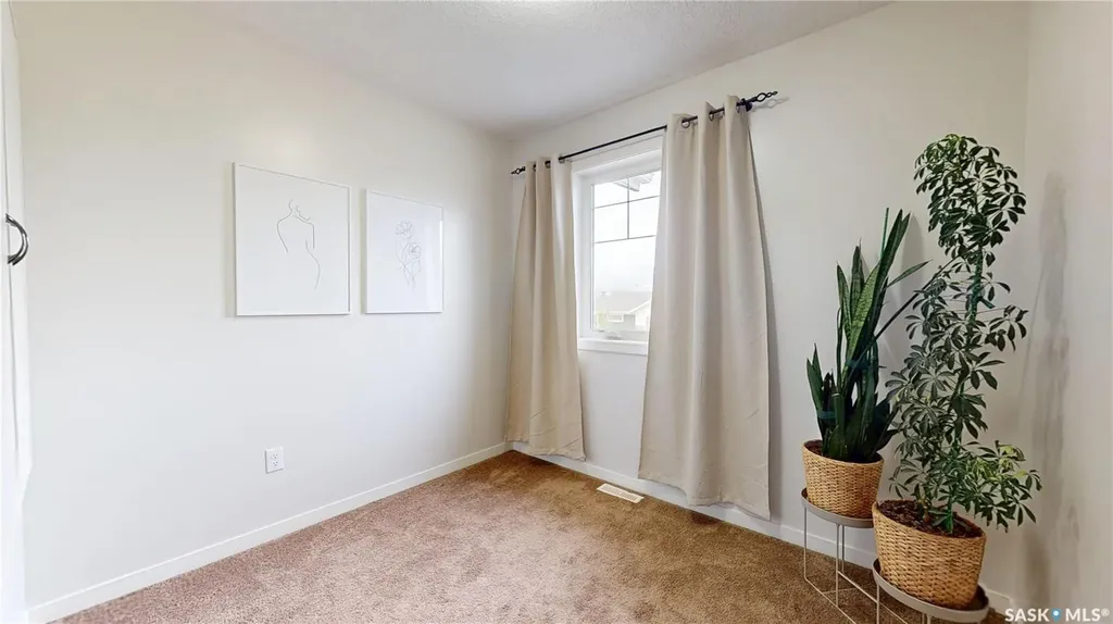 4533 Delhaye Way Regina SK S4W 0M2
