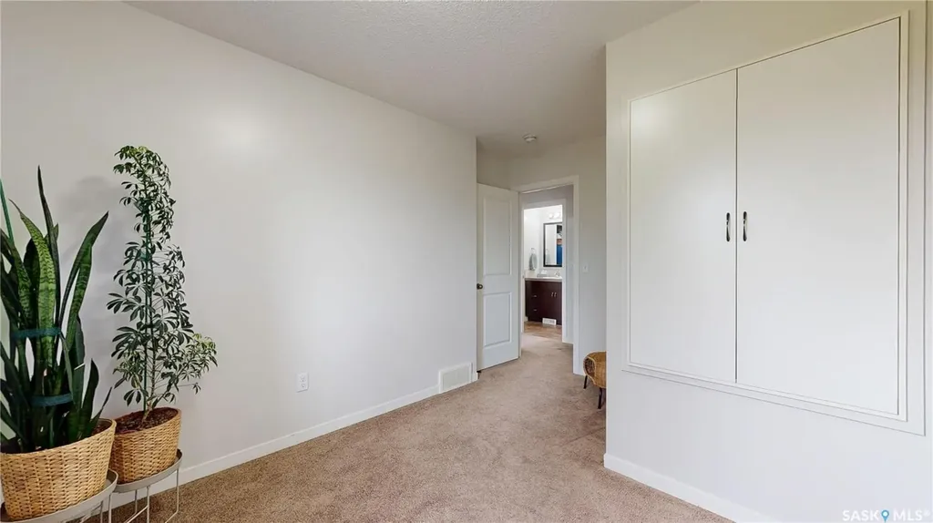 4533 Delhaye Way Regina SK S4W 0M2
