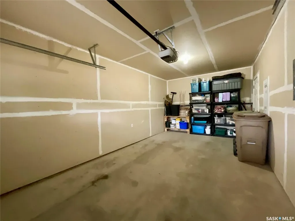 4533 Delhaye Way Regina SK S4W 0M2