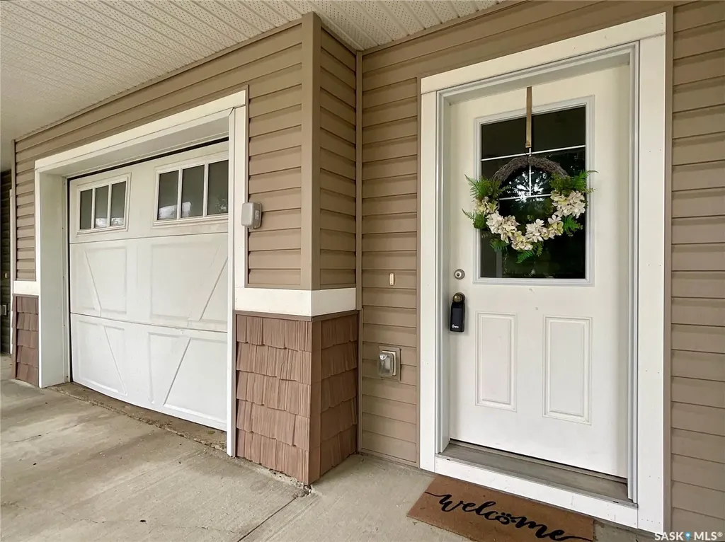 4533 Delhaye Way Regina SK S4W 0M2