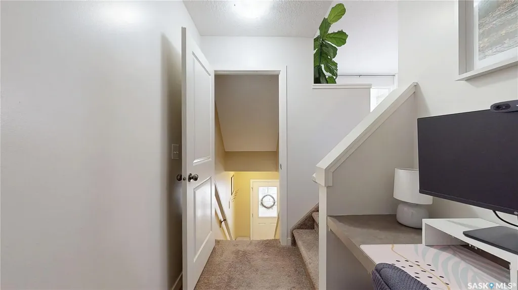 4533 Delhaye Way Regina SK S4W 0M2