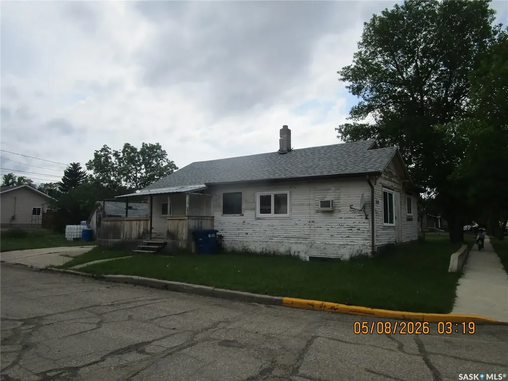 330 2nd Avenue E Assiniboia SK S0H 0B0