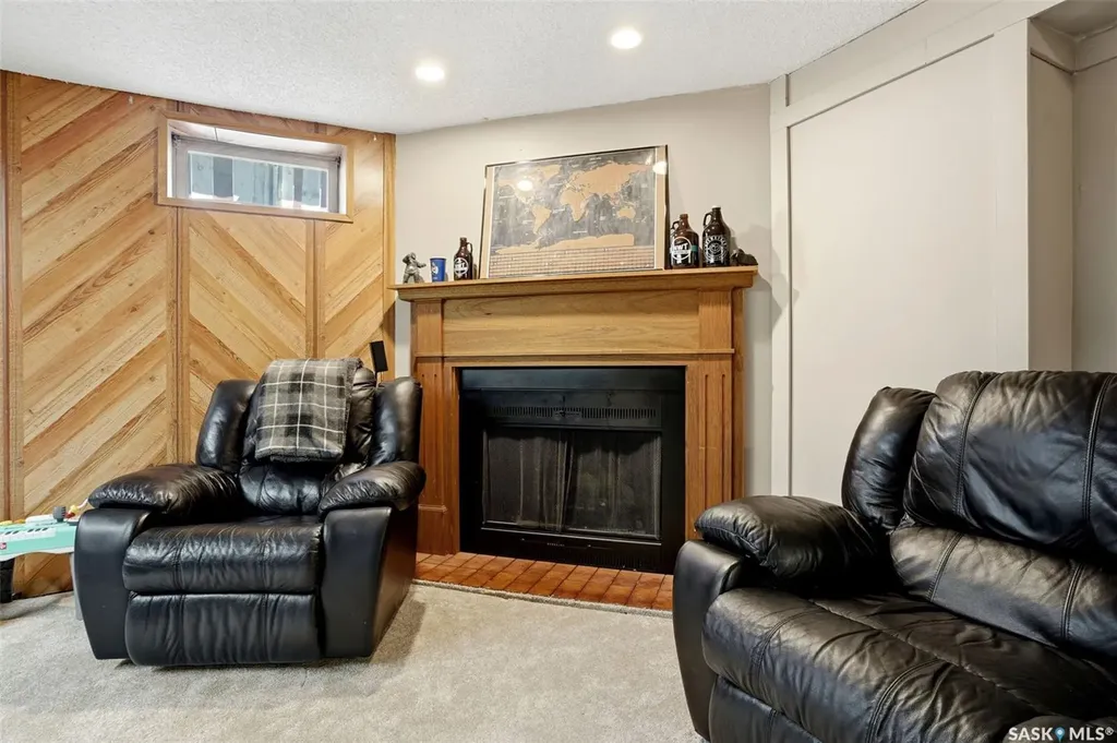 83 Tremaine Avenue Regina SK S4R 6N7