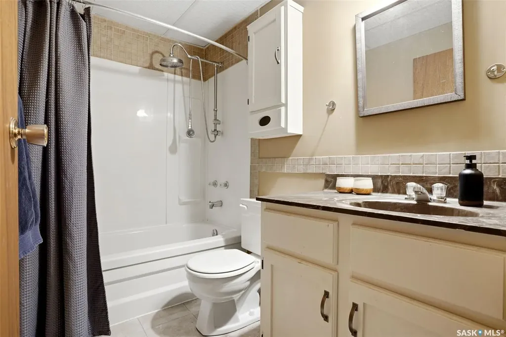 83 Tremaine Avenue Regina SK S4R 6N7