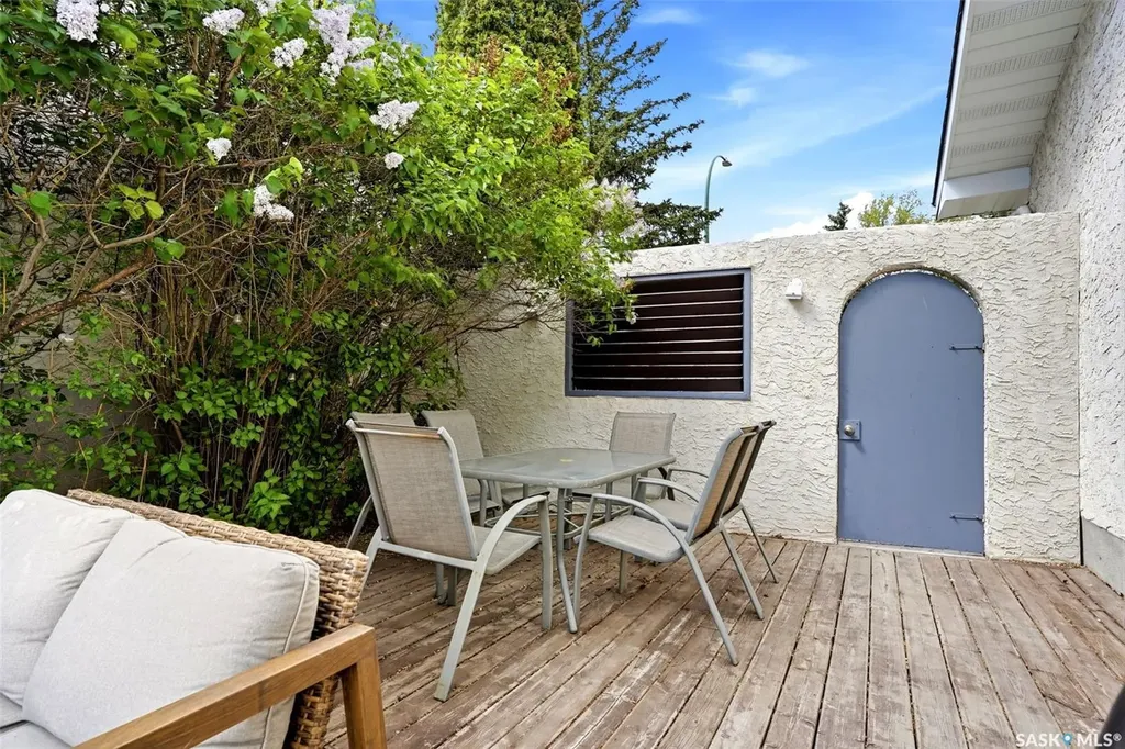 83 Tremaine Avenue Regina SK S4R 6N7