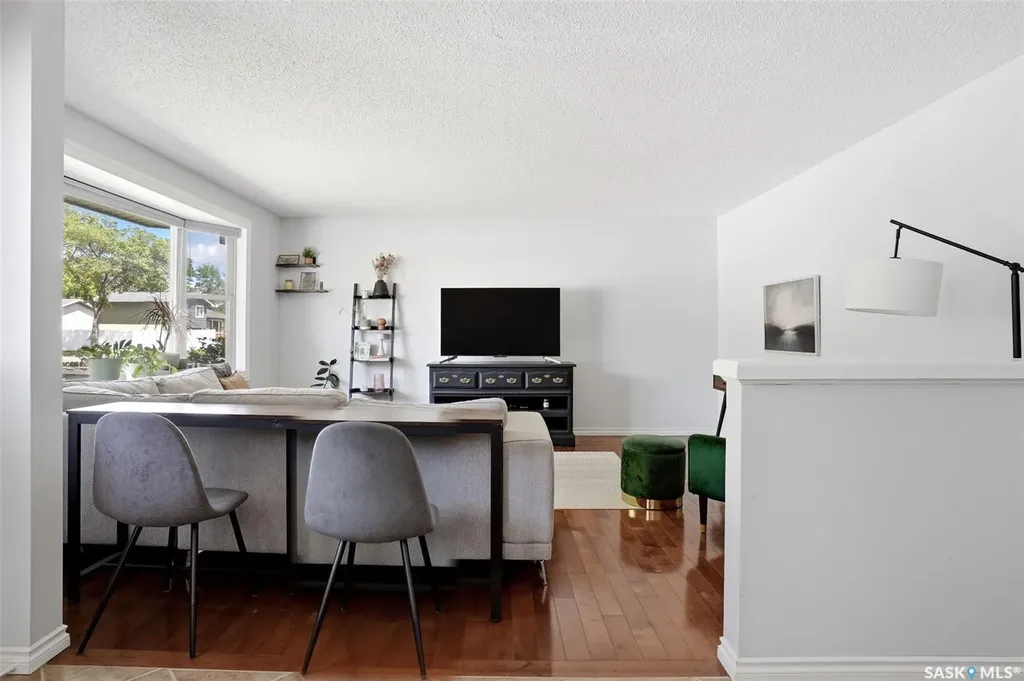 83 Tremaine Avenue Regina SK S4R 6N7