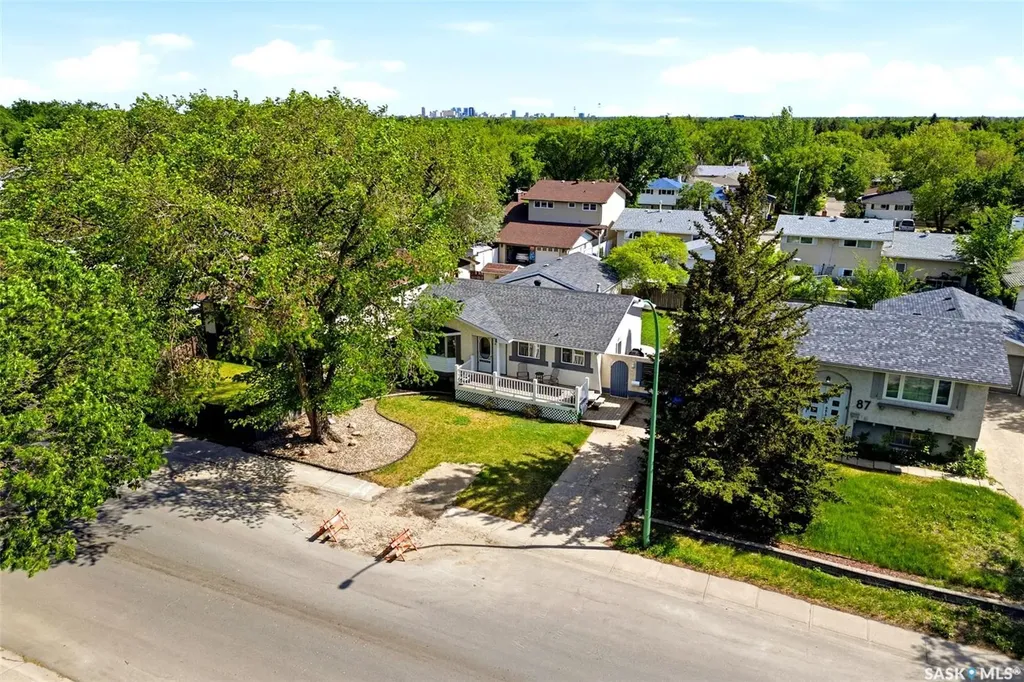 83 Tremaine Avenue Regina SK S4R 6N7